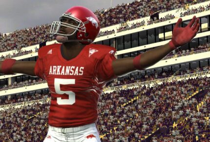 NCAA Football 09 - back cover